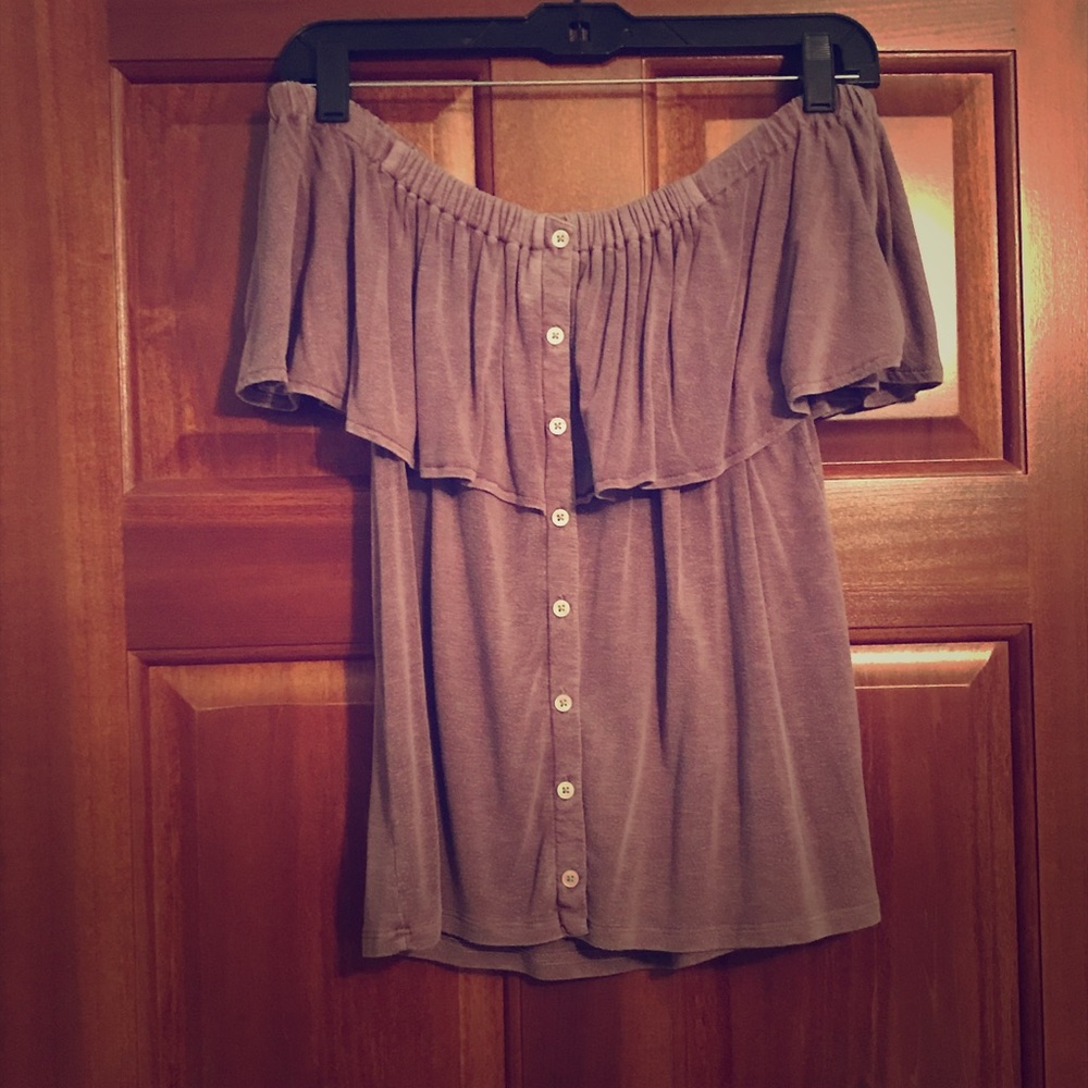 Off-shoulder blouse